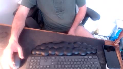 Snapshot of lreed090 chatting on March 9, 3:38 pm lreed090 online show from March 9, 3:38 pm