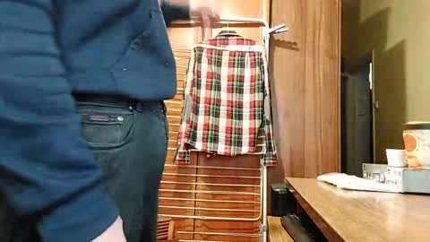 Lshot D online show from December 15, 7:57 am