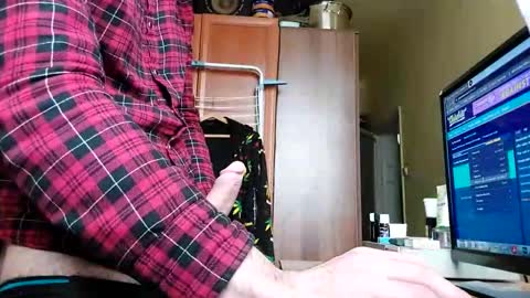 Lshot D online show from February 8, 2:05 pm