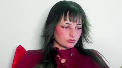 Snapshot of luaar_moon chatting on May 11, 12:38 am Jenn online show from May 11, 12:38 am
