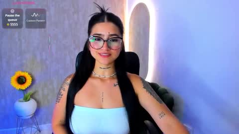 Luana online show from November 18, 12:09 pm