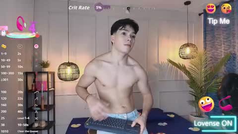 lUAN online show from April 17, 11:57 am