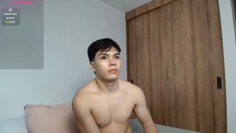 Snapshot of luandy_1 chatting on July 31, 12:15 pm luandy_1 online show from July 31, 12:15 pm