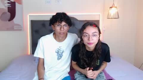 Snapshot of lubli_thodez chatting on April 27, 1:53 pm lubli_thodez online show from April 27, 1:53 pm