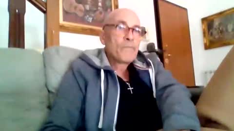 luca105 online show from January 16, 11:04 am