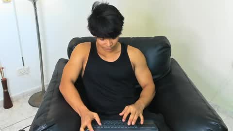 Snapshot of luca_mashle chatting on May 27, 2:30 am luca_mashle online show from May 27, 2:30 am