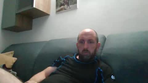 Snapshot of lucabeech88 chatting on October 10, 8:08 pm Luca online show from October 10, 8:08 pm