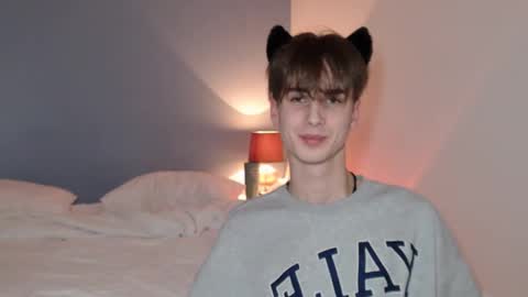 Snapshot of lucacharm chatting on January 9, 9:16 pm lucacharm online show from January 9, 9:16 pm