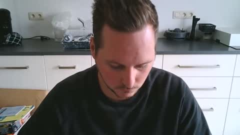 Snapshot of lucas1996_ chatting on September 18, 1:13 pm Lucas online show from September 18, 1:13 pm