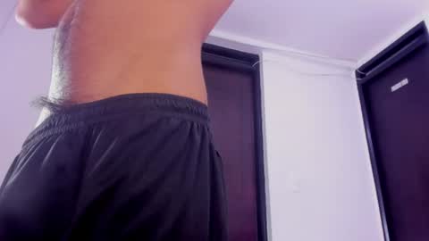 lucas_cruz1 online show from June 25, 5:12 am
