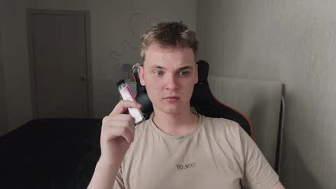 Lucas Gill online show from September 18, 2:57 am