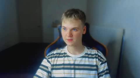 Lucas Gill online show from September 19, 2:24 am