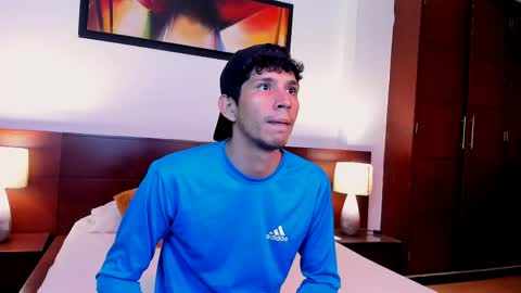 lucas_dream online show from April 27, 11:30 am