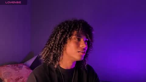 Snapshot of lucas_eevans07 chatting on December 20, 8:23 pm online show from December 20, 8:23 pm