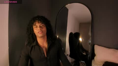   online show from April 14, 12:33 pm