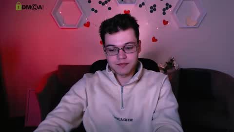 lucas_long_ online show from October 7, 7:11 pm