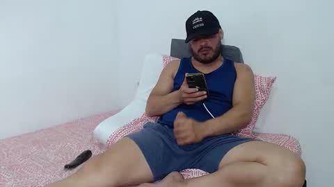 Snapshot of lucas_montesori chatting on March 2, 9:53 am Lucas Montesori online show from March 2, 9:53 am