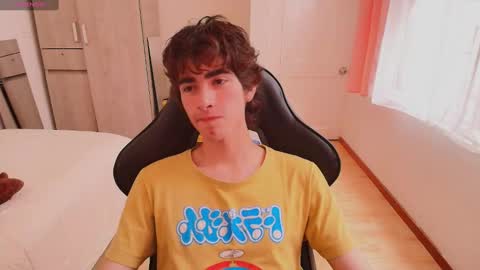 lucas_xo online show from September 16, 8:32 pm