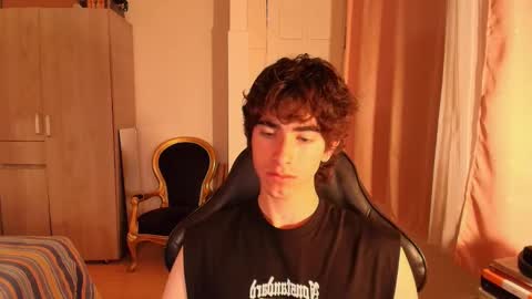 lucas_xo online show from September 23, 3:20 am