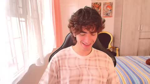 lucas_xo online show from October 17, 5:04 pm