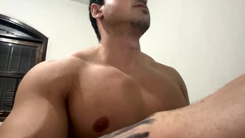 lucasfit24 online show from January 22, 11:21 pm