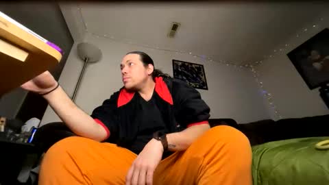 Lucas Cifrady online show from February 8, 6:50 am