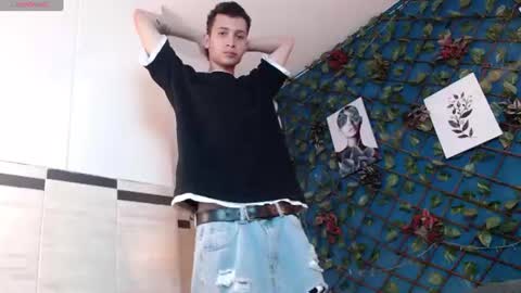 Snapshot of lucasssmith11 chatting on June 19, 9:07 pm LucassSmith11 online show from June 19, 9:07 pm