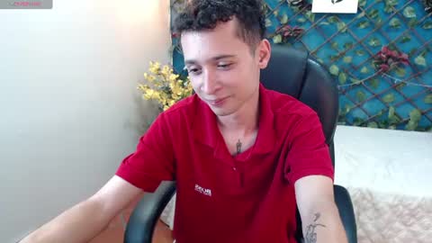 Snapshot of lucasssmith11 chatting on July 8, 12:04 am LucassSmith11 online show from July 8, 12:04 am