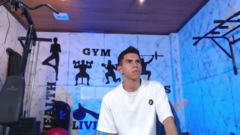 Snapshot of lucca_moreti chatting on July 5, 3:45 am Lucca Moreti online show from July 5, 3:45 am