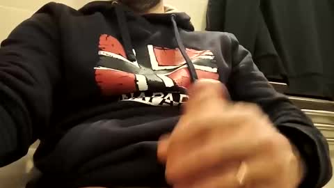 Snapshot of luccazzo79 chatting on March 6, 4:03 pm luccazzo79 online show from March 6, 4:03 pm