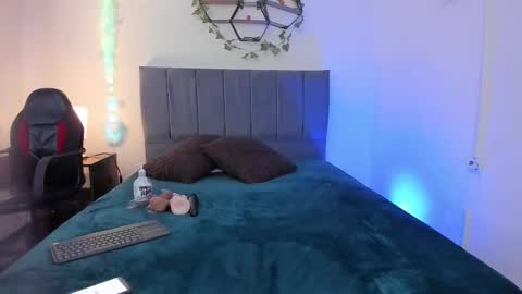 Lucero  online show from February 10, 3:21 am