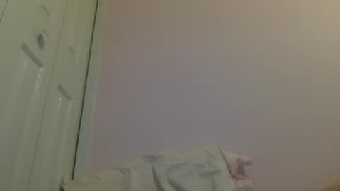 Snapshot of luci_layne chatting on June 18, 12:42 pm Luci Layne online show from June 18, 12:42 pm