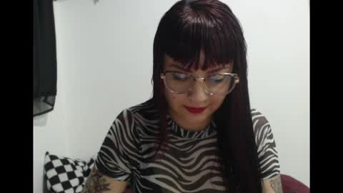Lulu DCarton online show from May 23, 4:07 am
