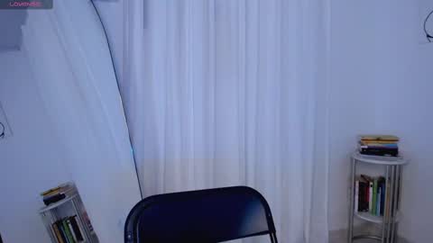 Snapshot of lucia_lee_ chatting on February 10, 10:09 pm Lucia online show from February 10, 10:09 pm