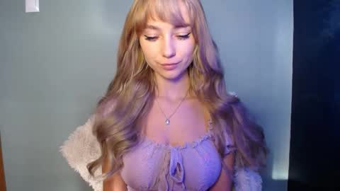 Lucy online show from October 27, 7:34 am