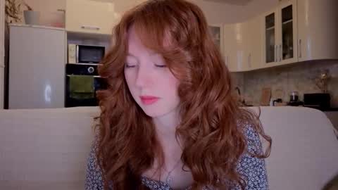 Snapshot of luciacoy chatting on September 25, 4:00 pm Lucia online show from September 25, 4:00 pm