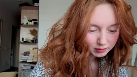 Snapshot of luciacoy chatting on April 22, 2:07 pm Lucia online show from April 22, 2:07 pm