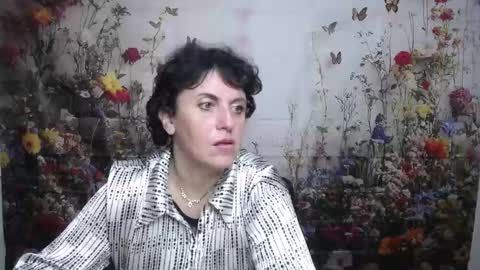 Snapshot of luciami chatting on September 22, 5:09 am LuciaMi online show from September 22, 5:09 am