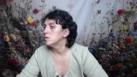 Snapshot of luciami chatting on October 7, 5:10 pm LuciaMi online show from October 7, 5:10 pm