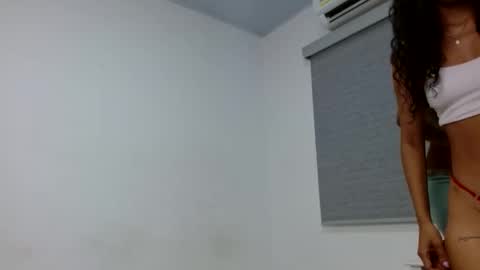 Snapshot of lucian_deephard chatting on October 1, 1:28 pm lucian_deephard online show from October 1, 1:28 pm