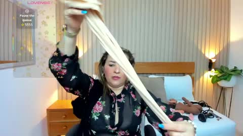 Luciana online show from May 21, 12:23 pm
