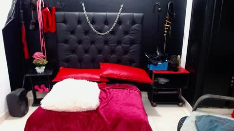 Snapshot of luciana_di chatting on March 27, 8:26 am Luciana Di online show from March 27, 8:26 am