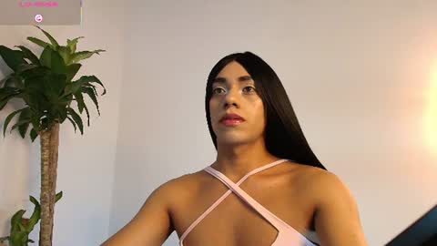Snapshot of luciana_glow chatting on July 26, 11:00 pm luciana_glow online show from July 26, 11:00 pm