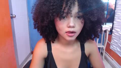 Snapshot of luciana_mj1 chatting on February 23, 11:40 am LUCIANA online show from February 23, 11:40 am