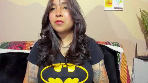 Snapshot of lucianacapisce chatting on October 14, 9:48 pm Dani 3 online show from October 14, 9:48 pm