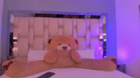 Snapshot of lucianaeusse chatting on May 27, 7:33 pm lucianaeusse online show from May 27, 7:33 pm