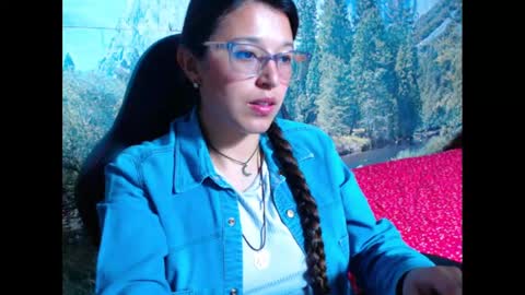 Snapshot of lucianahalen chatting on September 29, 9:30 pm Lucy online show from September 29, 9:30 pm