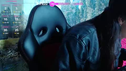 Snapshot of lucianahalen chatting on November 30, 7:18 pm Lucy online show from November 30, 7:18 pm