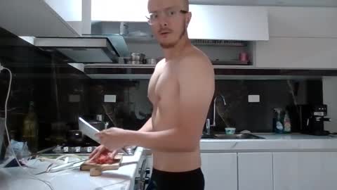 Snapshot of lucianneo chatting on November 15, 1:29 pm LucianNeo online show from November 15, 1:29 pm