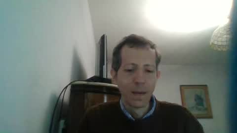 Snapshot of lucianoaxel chatting on December 7, 9:33 pm Luciano online show from December 7, 9:33 pm